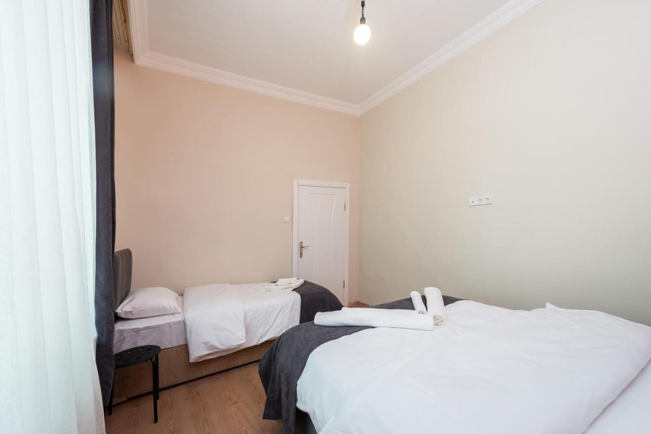 Nora Aparts Aparthotel Istanboel Buitenkant foto